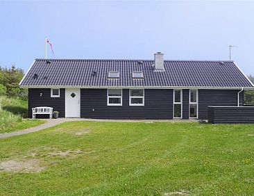 Vakantiehuis "Aved" - 350m from the sea