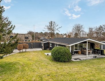 Vakantiehuis "Rikkart" -  from the sea