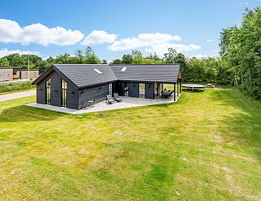 Vakantiehuis "Osa" -  from the sea