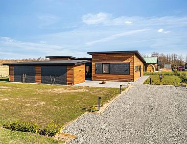 Vakantiehuis "Ilze" -  from the sea