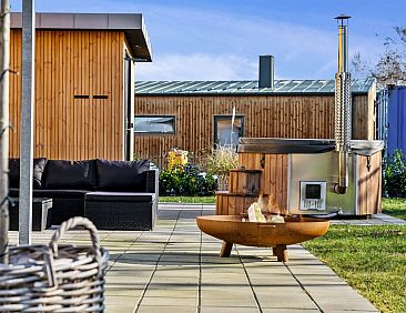 Vakantiehuis "Constance" - 900m from the sea