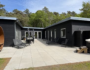 Vakantiehuis "Adisl" - 800m from the sea