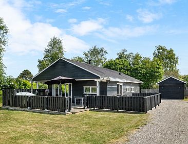 Vakantiehuis "Anouk" - 700m from the sea