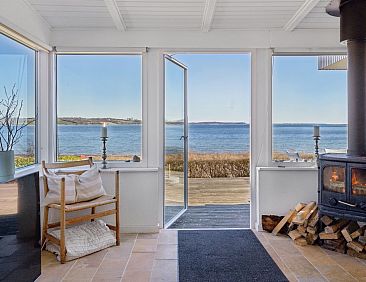 Vakantiehuis "Solbritt" - 30m from the sea