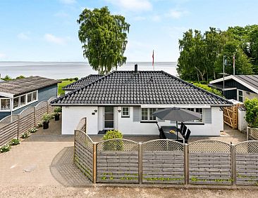 Vakantiehuis "Erok" - 100m from the sea