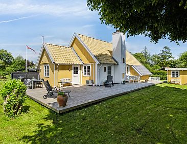 Vakantiehuis "Jelko" - 375m from the sea