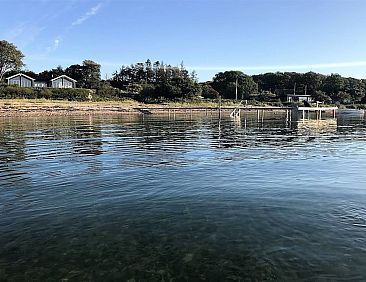 Vakantiehuis "Lander" - 20m from the sea