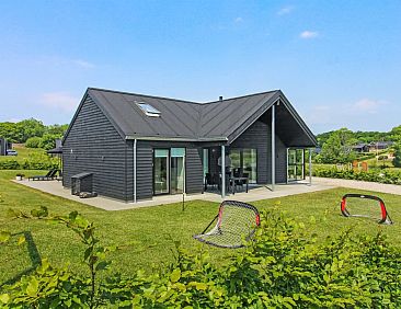 Vakantiehuis "Thorfin" - 200m from the sea