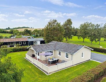 Vakantiehuis &quot;Haralda&quot; - 300m from the sea