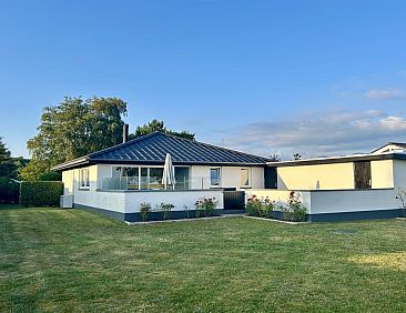 Vakantiehuis &quot;Mayla&quot; - 50m from the sea