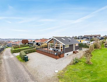 Vakantiehuis "Bundi" - 25m from the sea