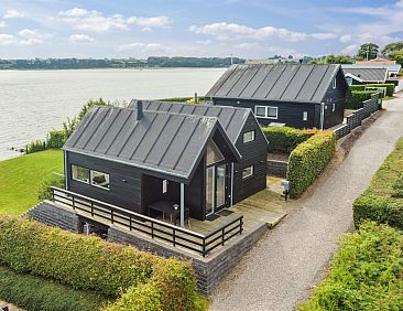 Vakantiehuis "Reinhard" - 50m from the sea