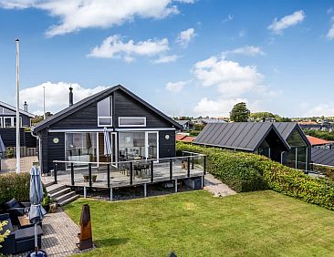 Vakantiehuis &quot;Majbritt&quot; - 50m from the sea