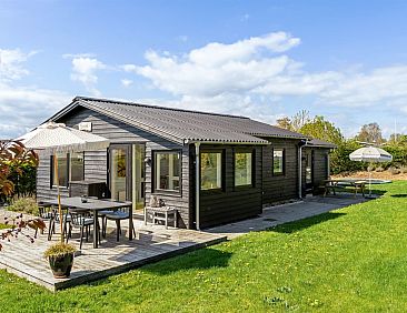 Vakantiehuis "Arnkil" - 250m from the sea