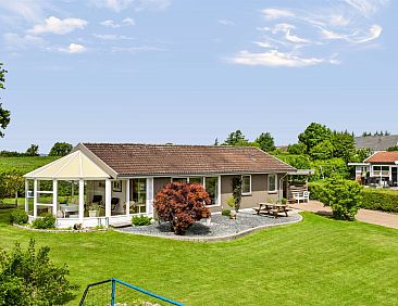 Vakantiehuis "Snioulf" - 800m from the sea