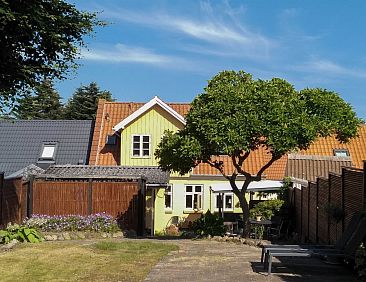 Vakantiehuis "Noreen" - 500m from the sea