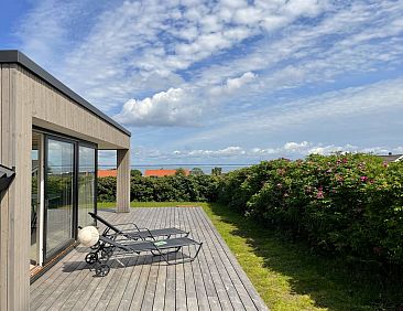 Vakantiehuis "Ely" - 300m from the sea