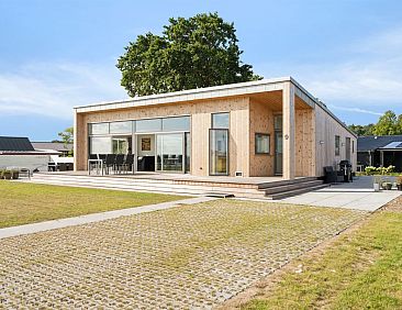 Vakantiehuis "Eljas" - 10m from the sea