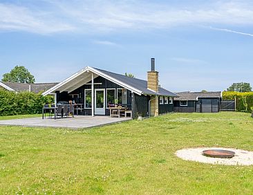 Vakantiehuis &quot;Guthmund&quot; - 400m from the sea