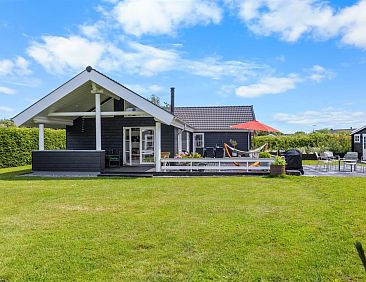 Vakantiehuis &quot;Falki&quot; - 320m from the sea