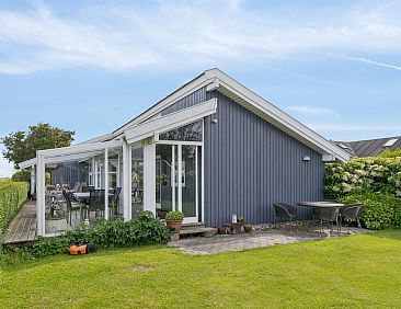 Vakantiehuis "Wehrhart" - 125m from the sea