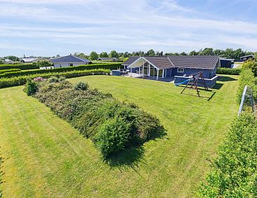 Vakantiehuis "Edzard" - 800m from the sea