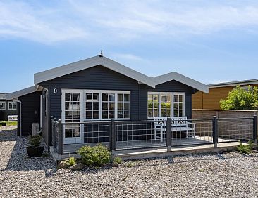 Vakantiehuis "Sazur" - 75m from the sea