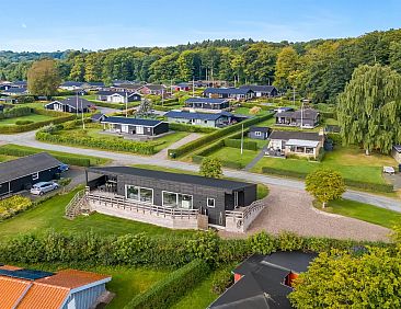 Vakantiehuis "Fin" - 150m from the sea