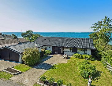 Vakantiehuis "Jovana" - 40m from the sea