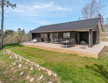 Vakantiehuis "Haley" - 150m from the sea