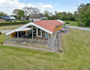 Vakantiehuis "Hjalmar" - 400m from the sea