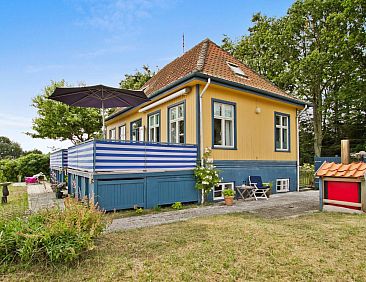 Vakantiehuis Historisches Strandanwesen mit Meerblick