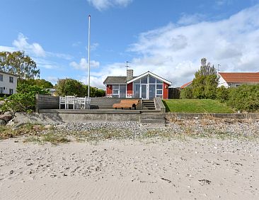 Vakantiehuis "Keti" - 5m from the sea