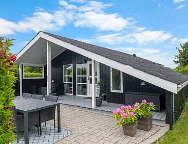 Vakantiehuis &quot;Maaria&quot; - 400m from the sea