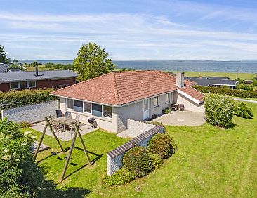 Vakantiehuis "Matthias" - 300m from the sea