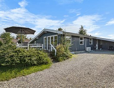Vakantiehuis "Maylin" - 350m from the sea