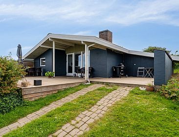 Vakantiehuis "Nelina" - 300m from the sea