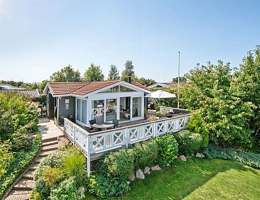 Vakantiehuis "Elfrede" - 600m from the sea