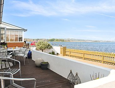 Vakantiehuis "Tameka" - 10m to the fjord