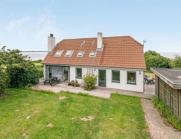 Vakantiehuis "Sissela" - 5m from the sea