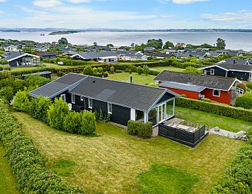 Vakantiehuis "Dusine" - 340m from the sea