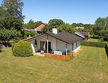 Vakantiehuis "Ilppo" - 200m from the sea