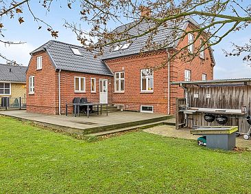 Vakantiehuis "Hanni" - 600m from the sea