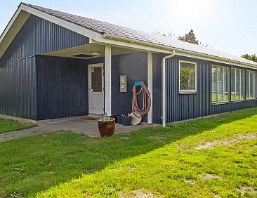 Vakantiehuis "Luise" - 800m from the sea