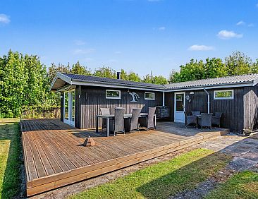 Vakantiehuis "Kjeld" - 210m from the sea
