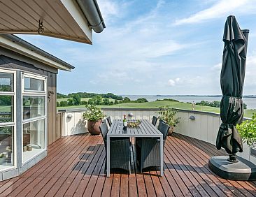 Vakantiehuis &quot;Haraldina&quot; - 350m to the fjord