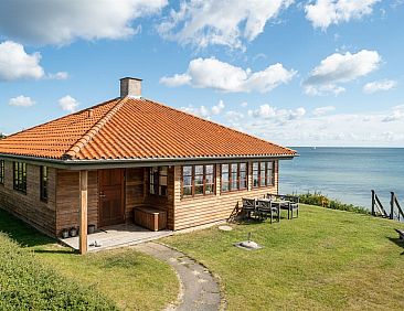 Vakantiehuis "Botmar" - 10m from the sea