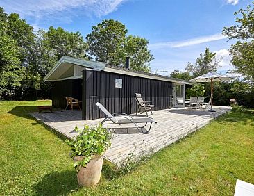 Vakantiehuis "Ilsabet" - 750m from the sea
