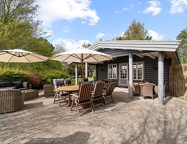 Vakantiehuis "Till" - 1.6km from the sea