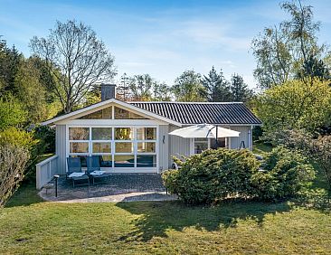 Vakantiehuis "Jalina" - 500m from the sea